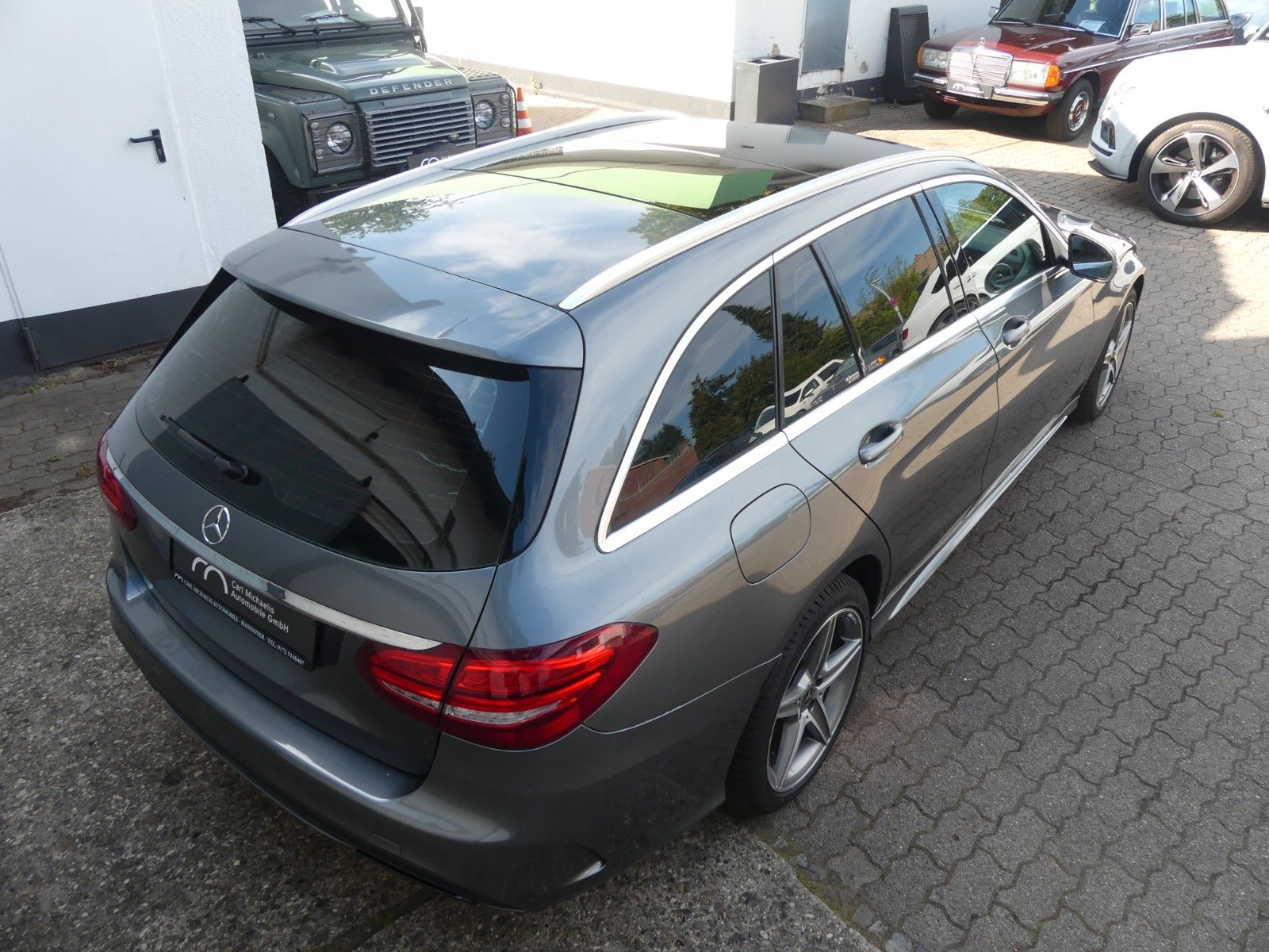 Fahrzeugabbildung Mercedes-Benz C 250 T-4Matic, AMG PAKET, Top Zustand