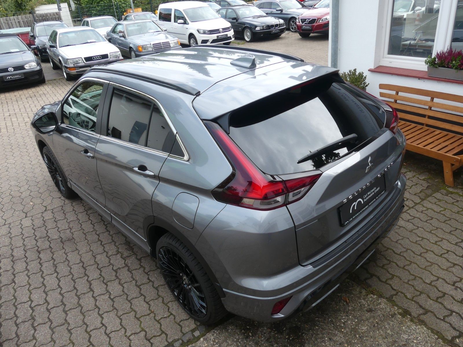 Fahrzeugabbildung Mitsubishi Eclipse Cross Plus Select Black Hybrid 4WD