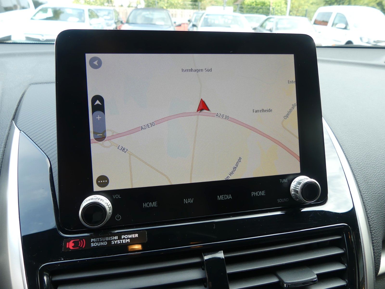 Fahrzeugabbildung Mitsubishi Eclipse Cross Plus Select Black Hybrid 4WD