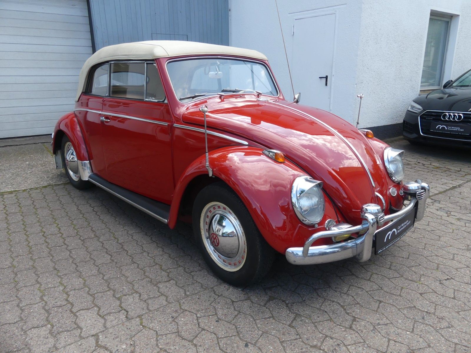 Fahrzeugabbildung Volkswagen Käfer 1/15 Cabrio 29KW und 1276 cm²