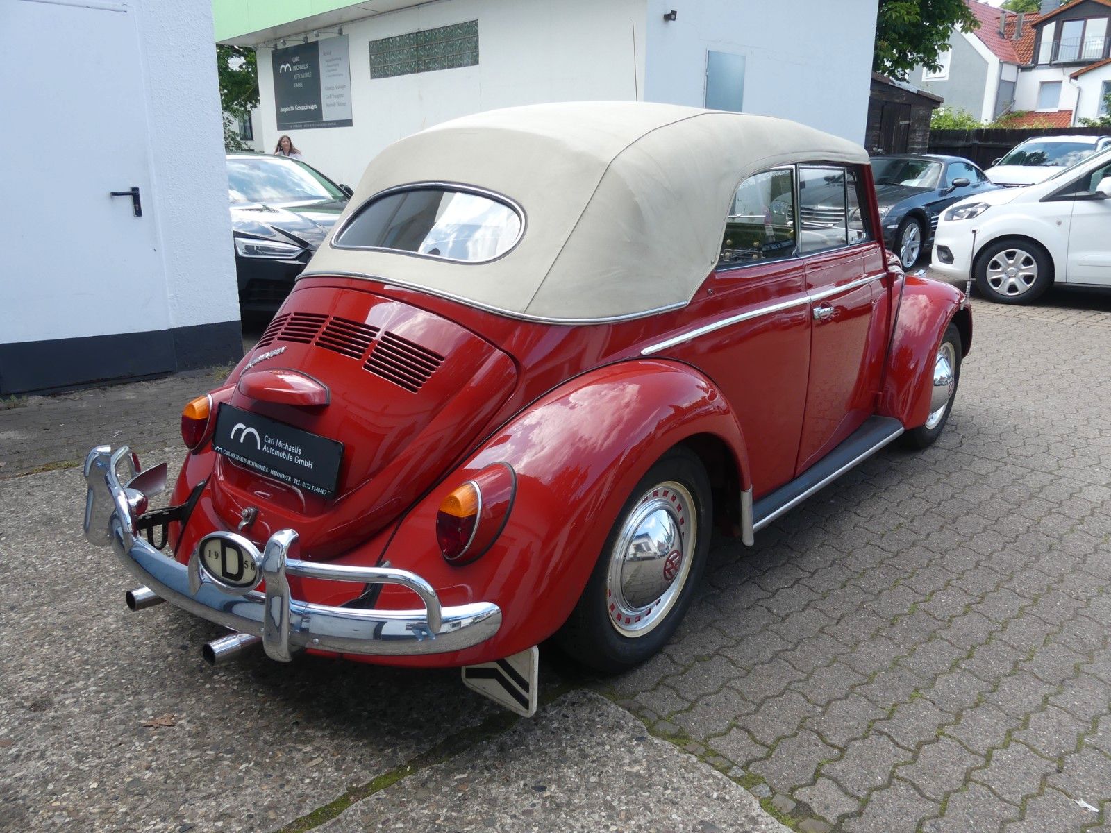 Fahrzeugabbildung Volkswagen Käfer 1/15 Cabrio 29KW und 1276 cm²