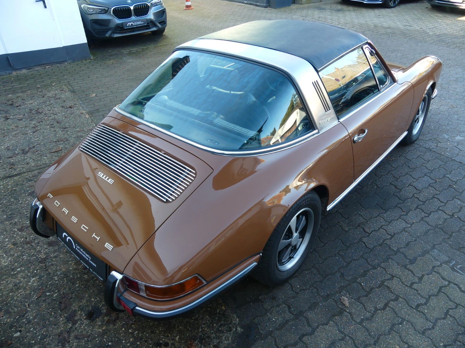 Fahrzeugabbildung Porsche 911 E Targa mit 114 KW in einem Top Zustand