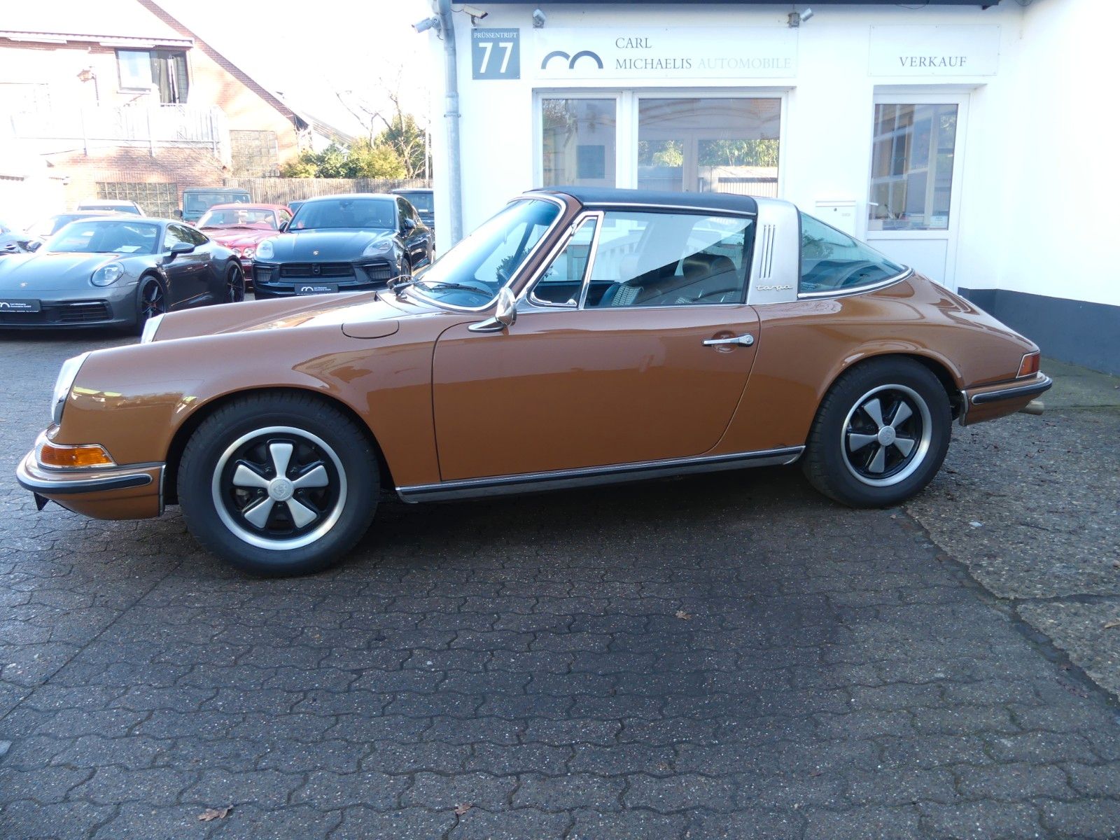 Fahrzeugabbildung Porsche 911 E Targa mit 114 KW in einem Top Zustand